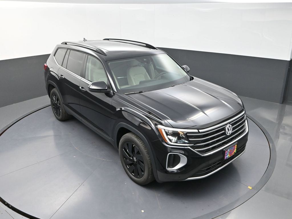 2025 Volkswagen Atlas SE Technology photo 9