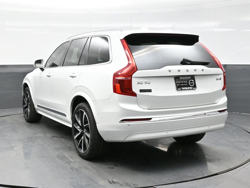 2024 Volvo XC90 Plus photo 4