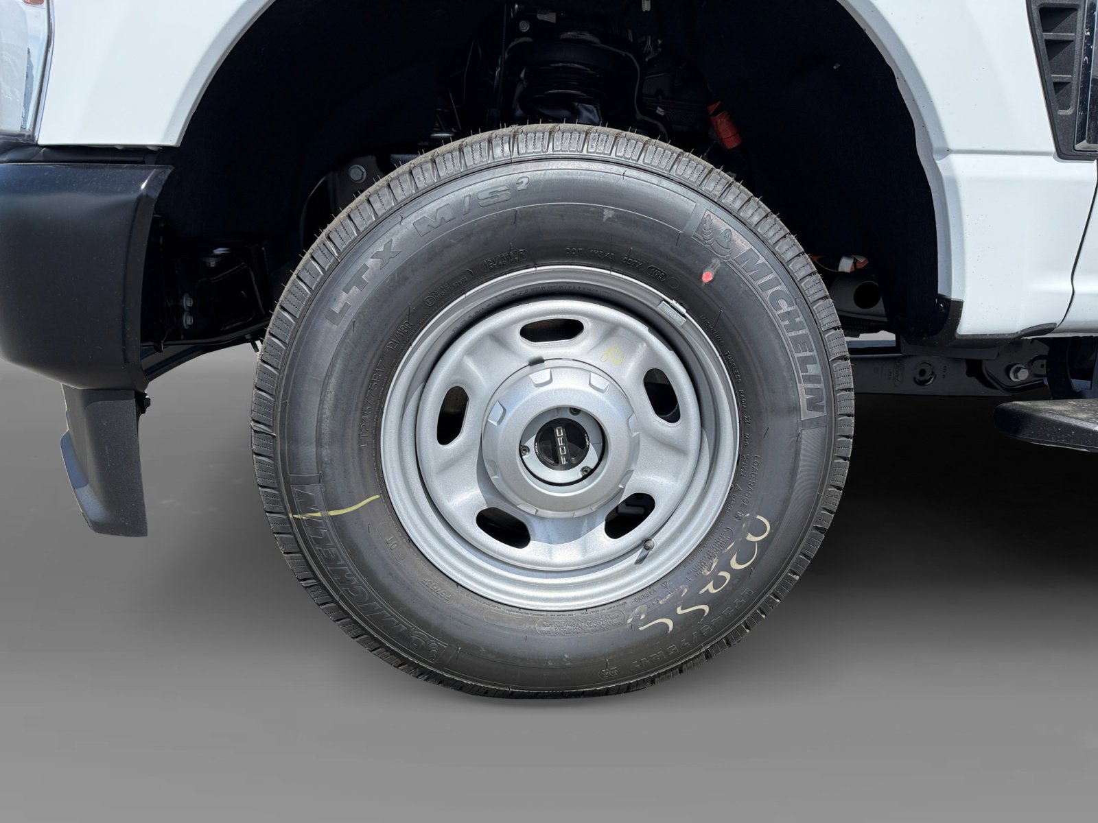 2025 Ford F-250 XL photo 9