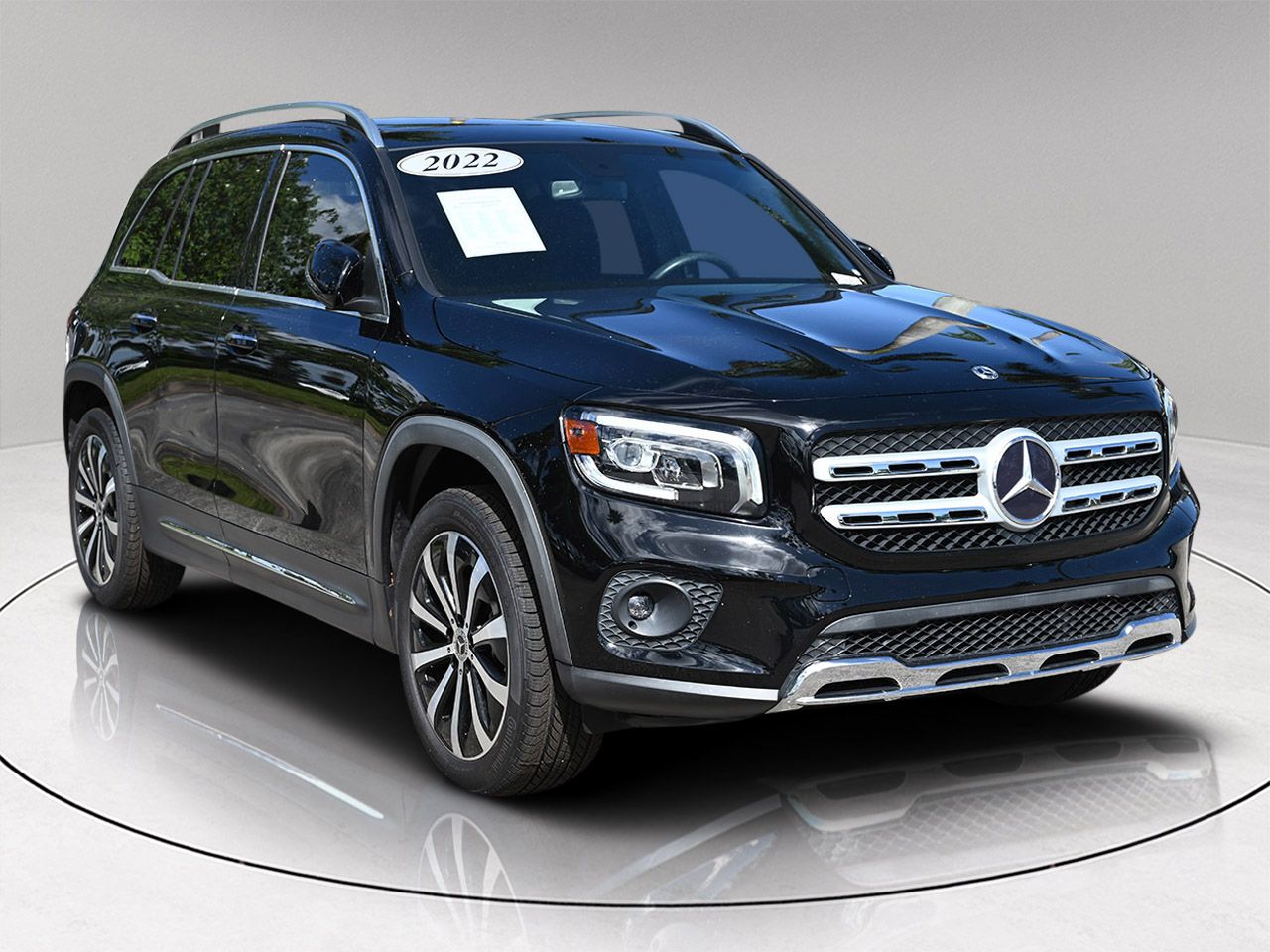 2022 Mercedes-Benz GLB's photo