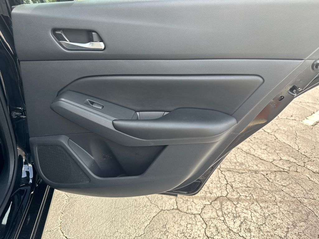 2022 Nissan Altima 2.5 S photo 16