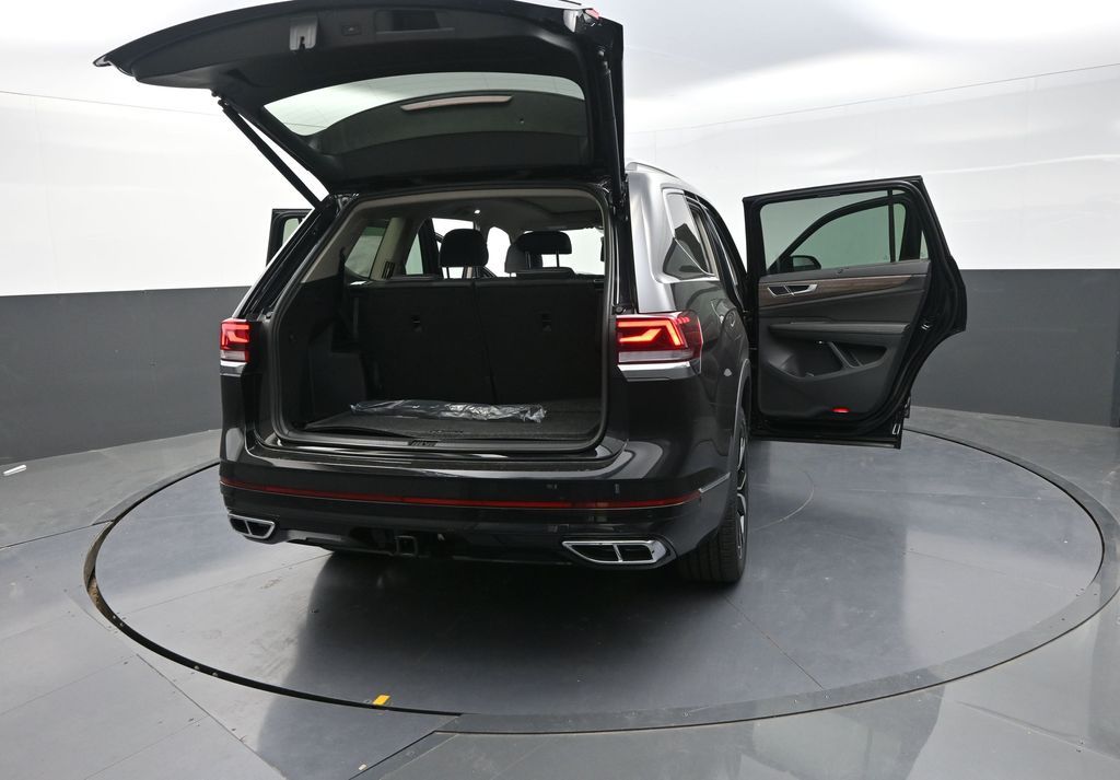 2025 Volkswagen Atlas SEL Premium R-Line photo 31