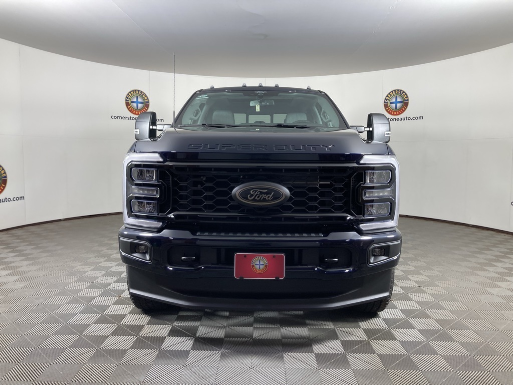 2025 Ford F-350 photo 2