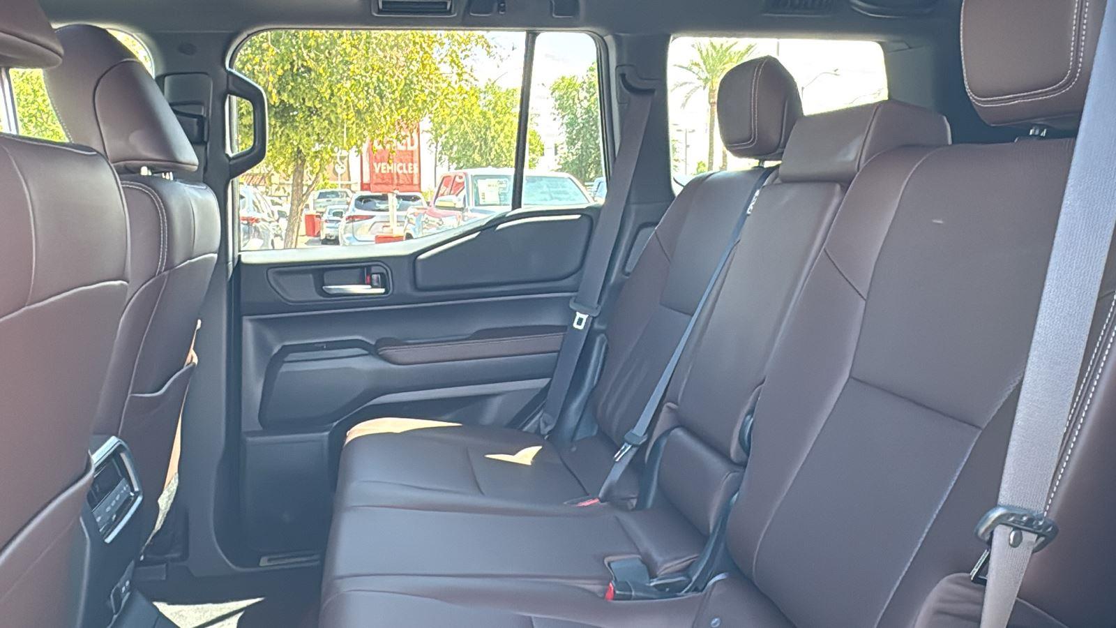 2025 Toyota Land Cruiser Base photo 27