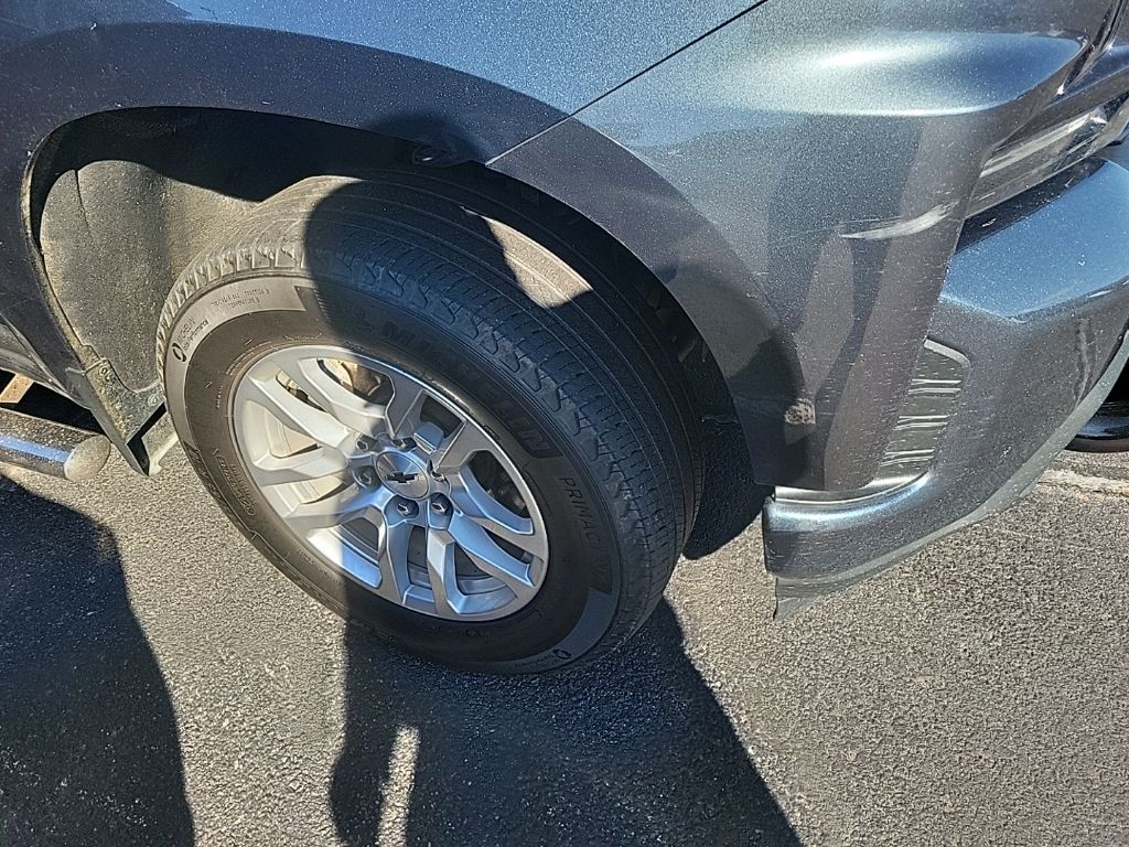 2020 Chevrolet Silverado 1500 RST photo 4