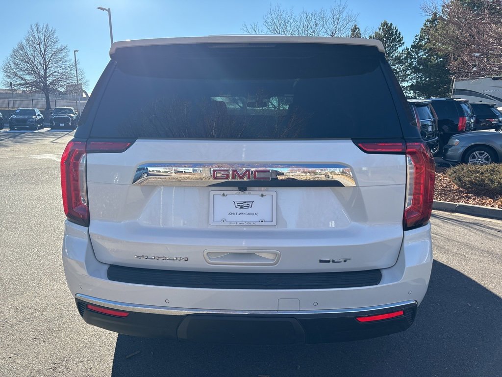 2021 Gmc Yukon SLT photo 3