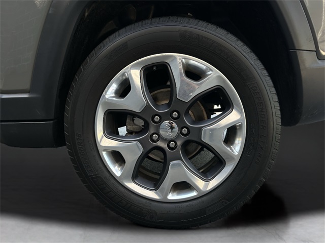 2020 Jeep Compass Limited photo 9