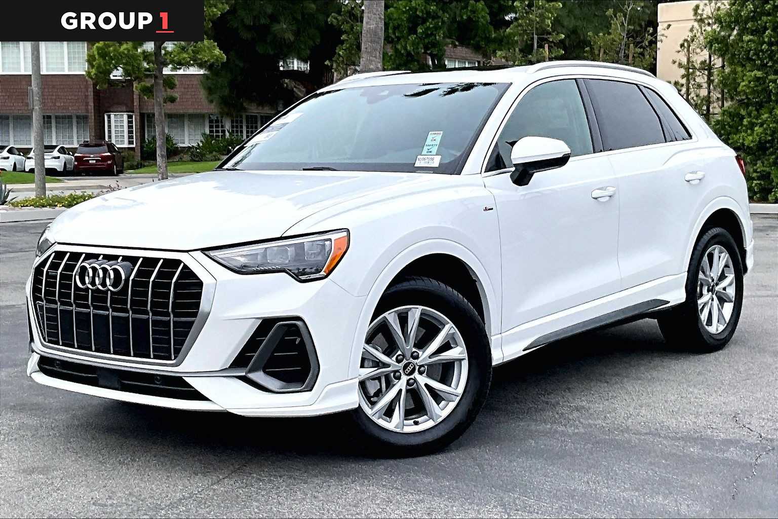 2022 Audi Q3 S Line Premium's photo