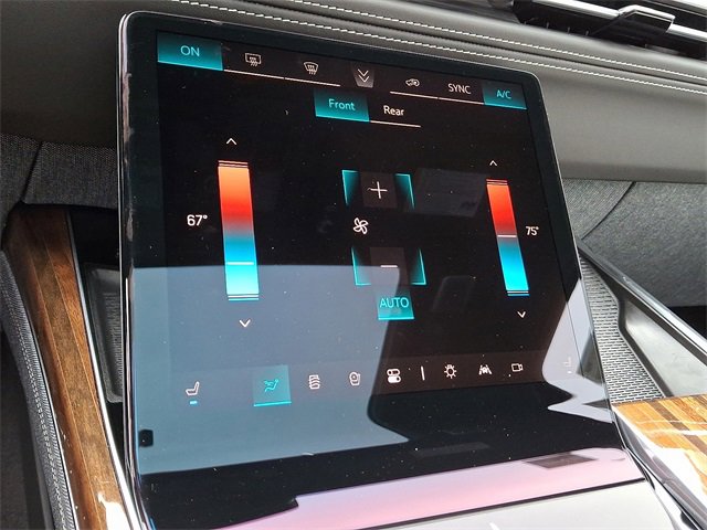 2025 Cadillac Escalade ESV Sport Platinum photo 9