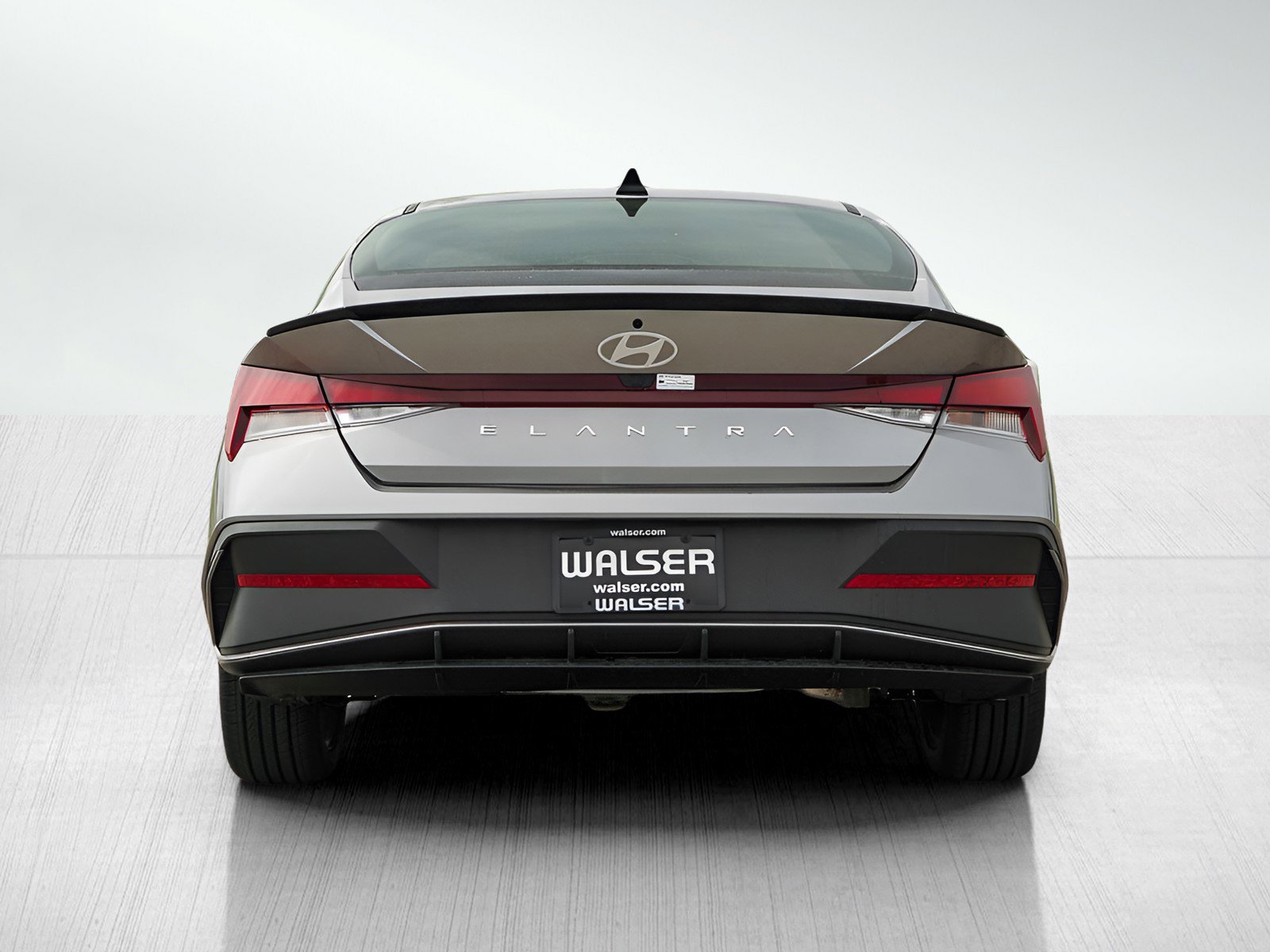 2025 Hyundai Elantra SEL Sport photo 4