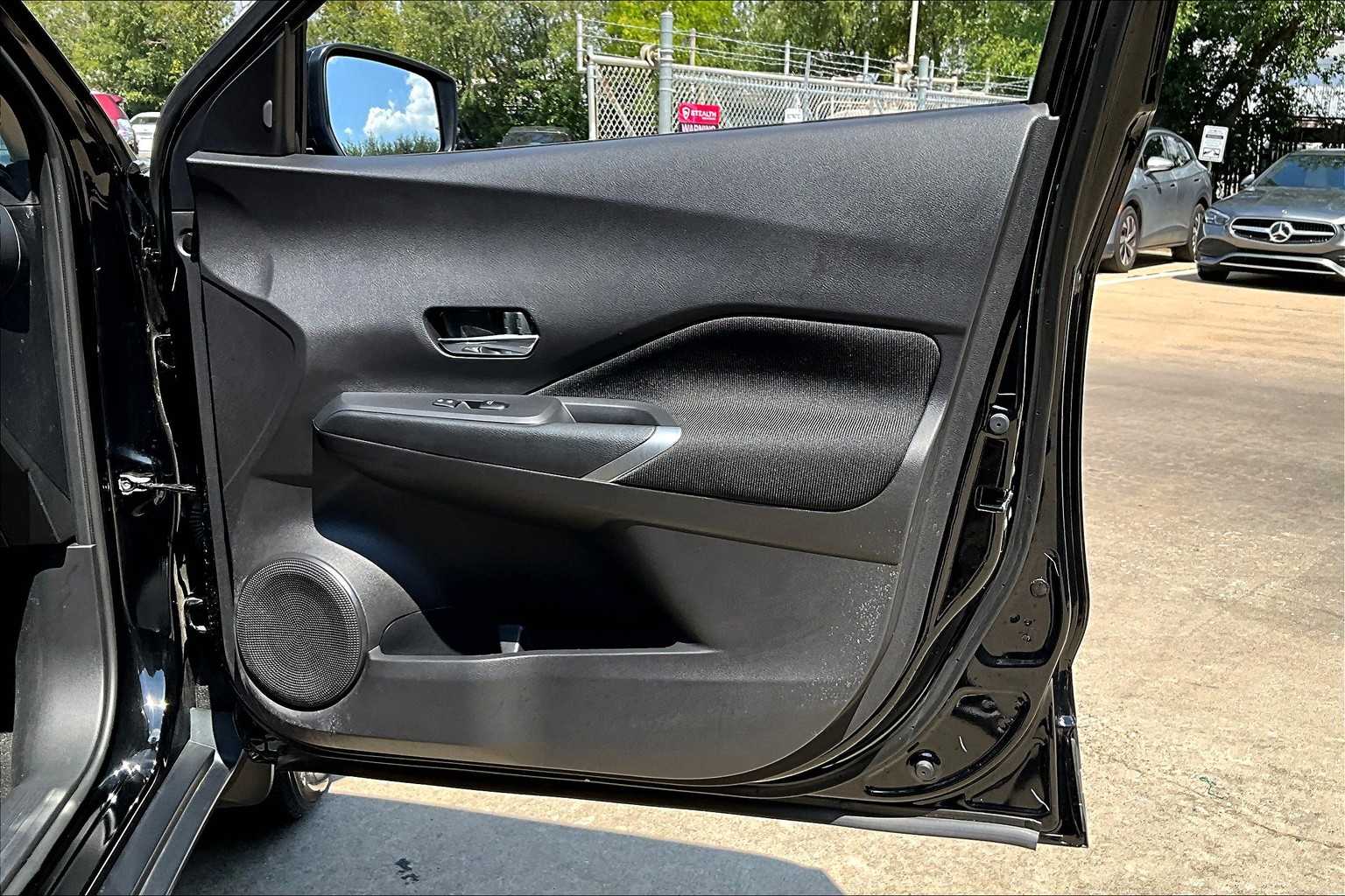 2024 Nissan Kicks SV photo 19