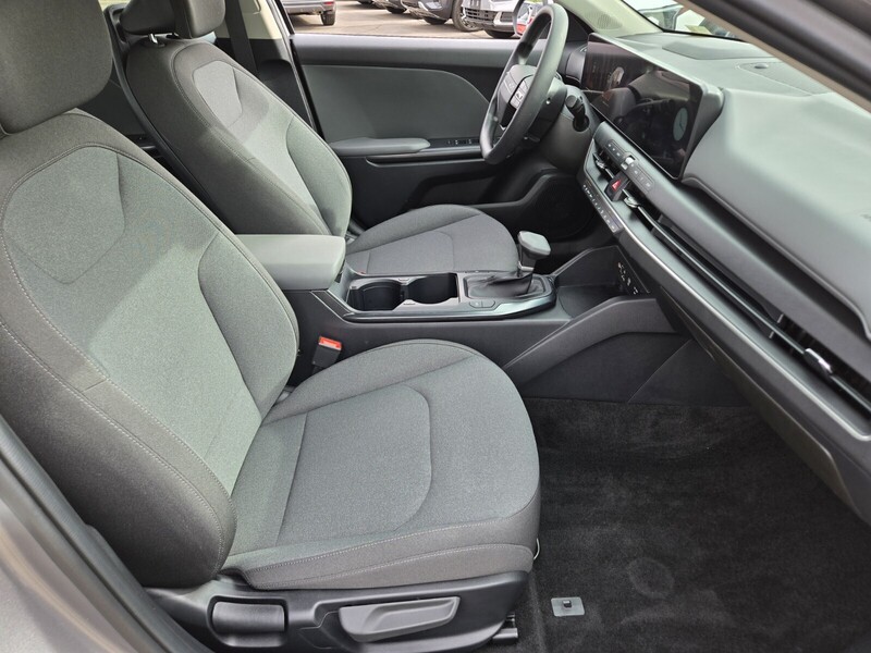 2025 Kia K4 LXS photo 15