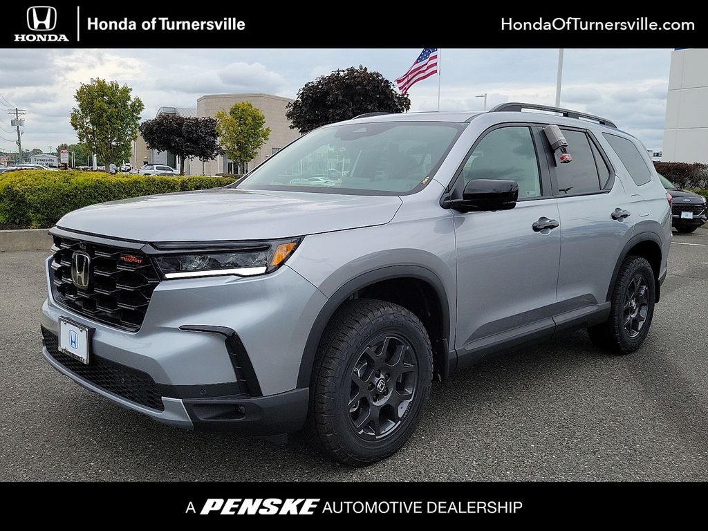 2025 Honda Pilot TrailSport's photo