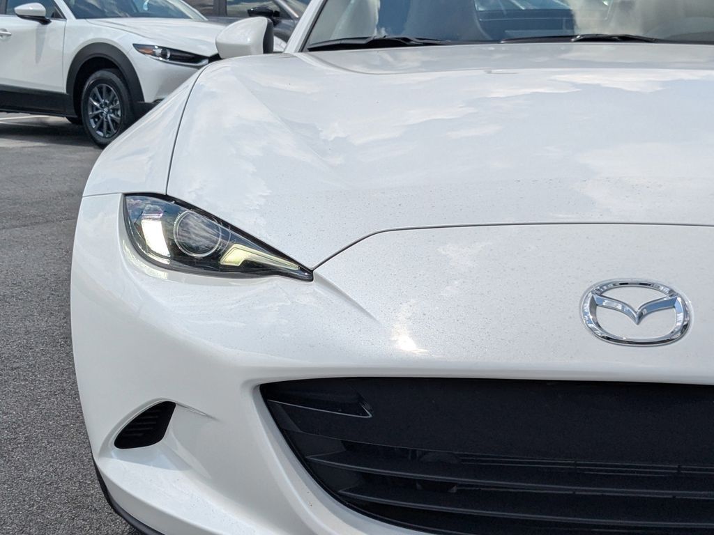 2025 Mazda MX-5 Miata Miata RF Grand Touring photo 10