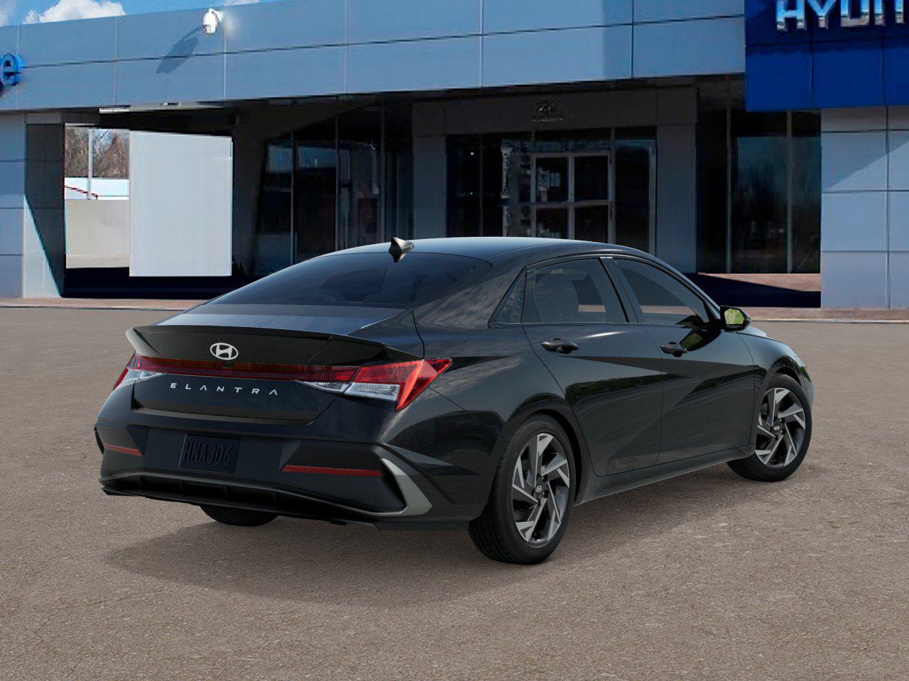 2025 Hyundai Elantra SEL Sport photo 3