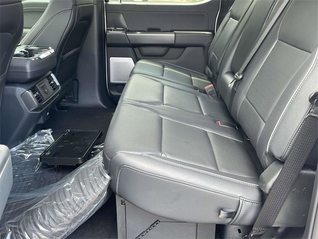 2025 Ford F-150 Lariat photo 4