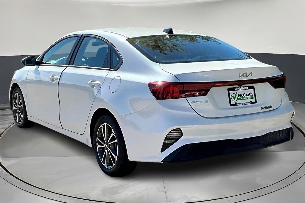 2022 Kia Forte LXS photo 4