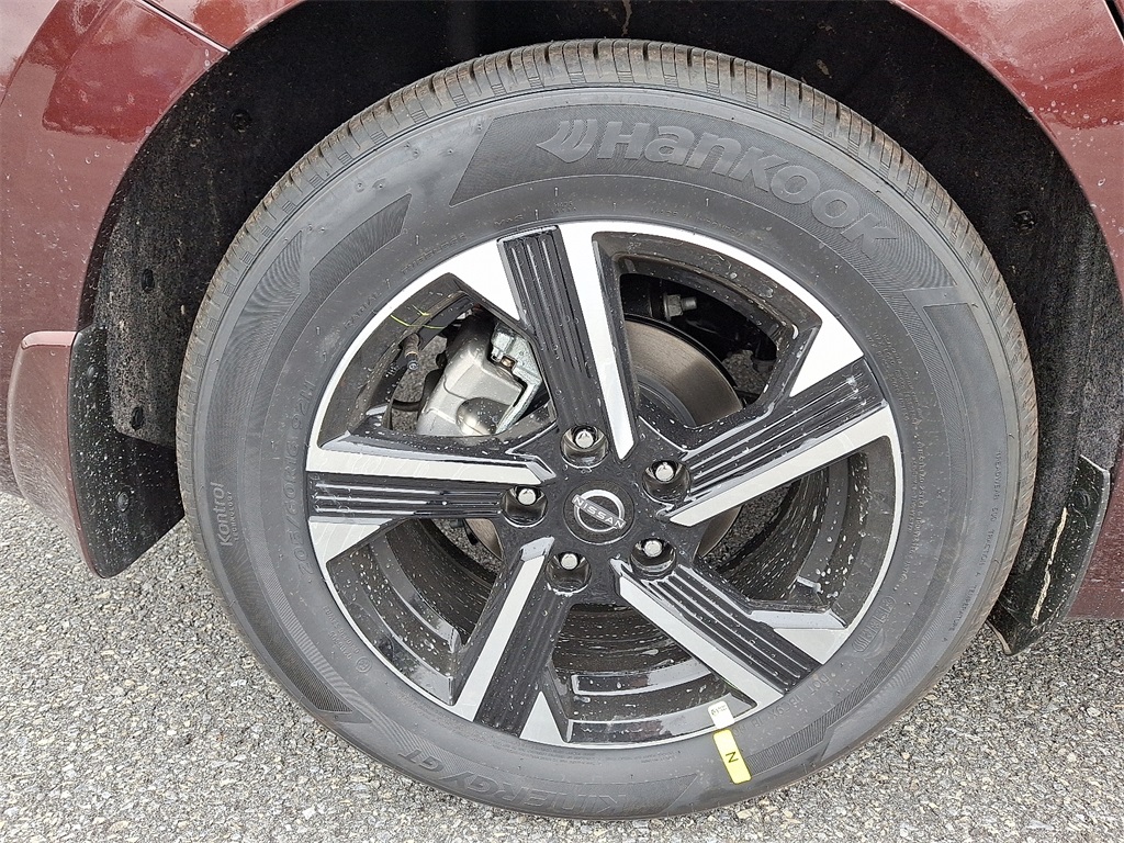 2025 Nissan Sentra SV photo 4