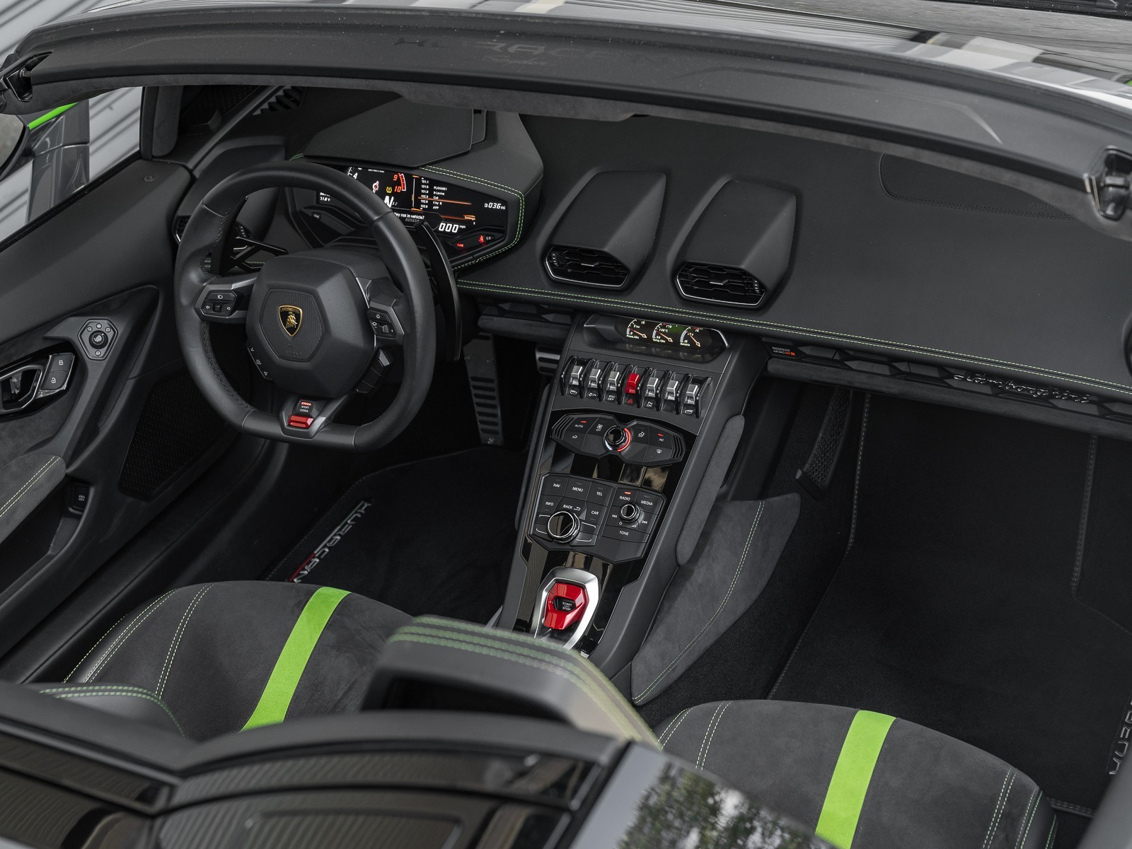2016 Lamborghini Huracan LP 610-4 Spyder photo 20