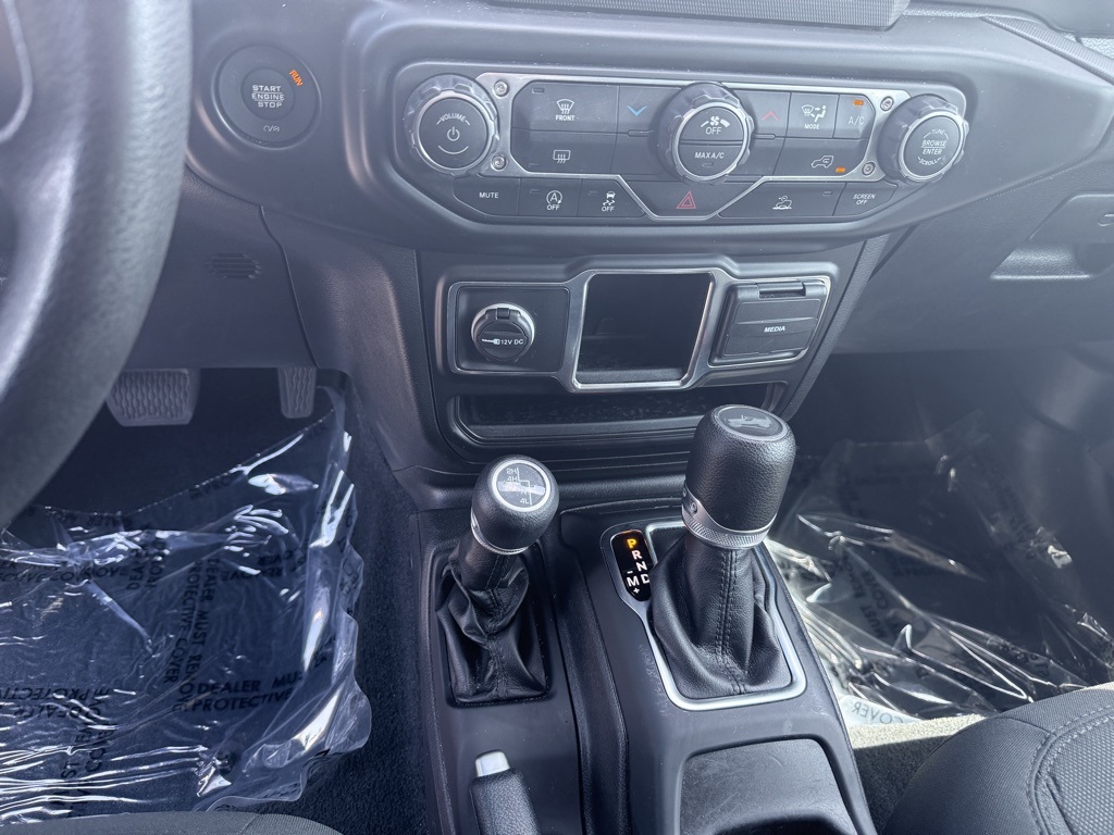 2022 Jeep Wrangler Unlimited Sport photo 30