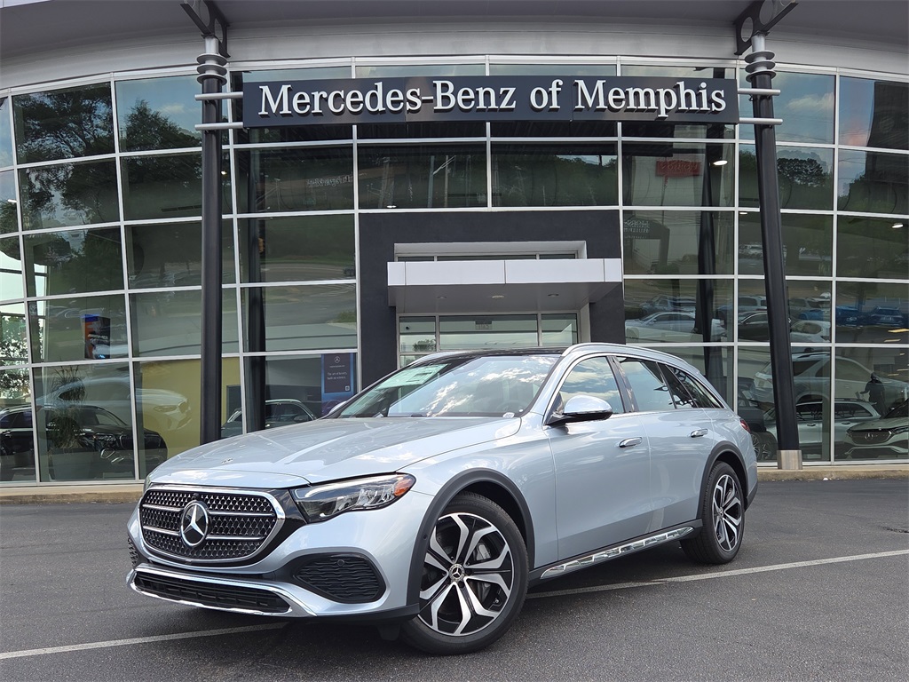 2025 Mercedes-Benz E-Class E450 All-Terrain's photo