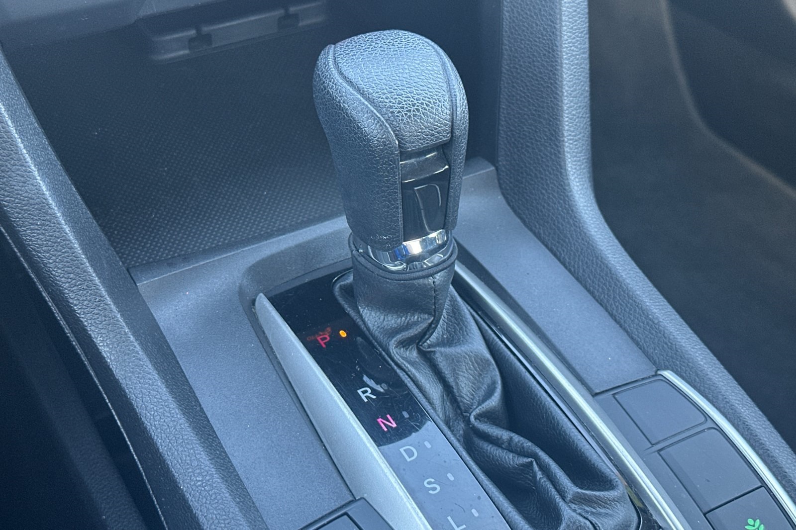 2018 Honda Civic LX photo 25