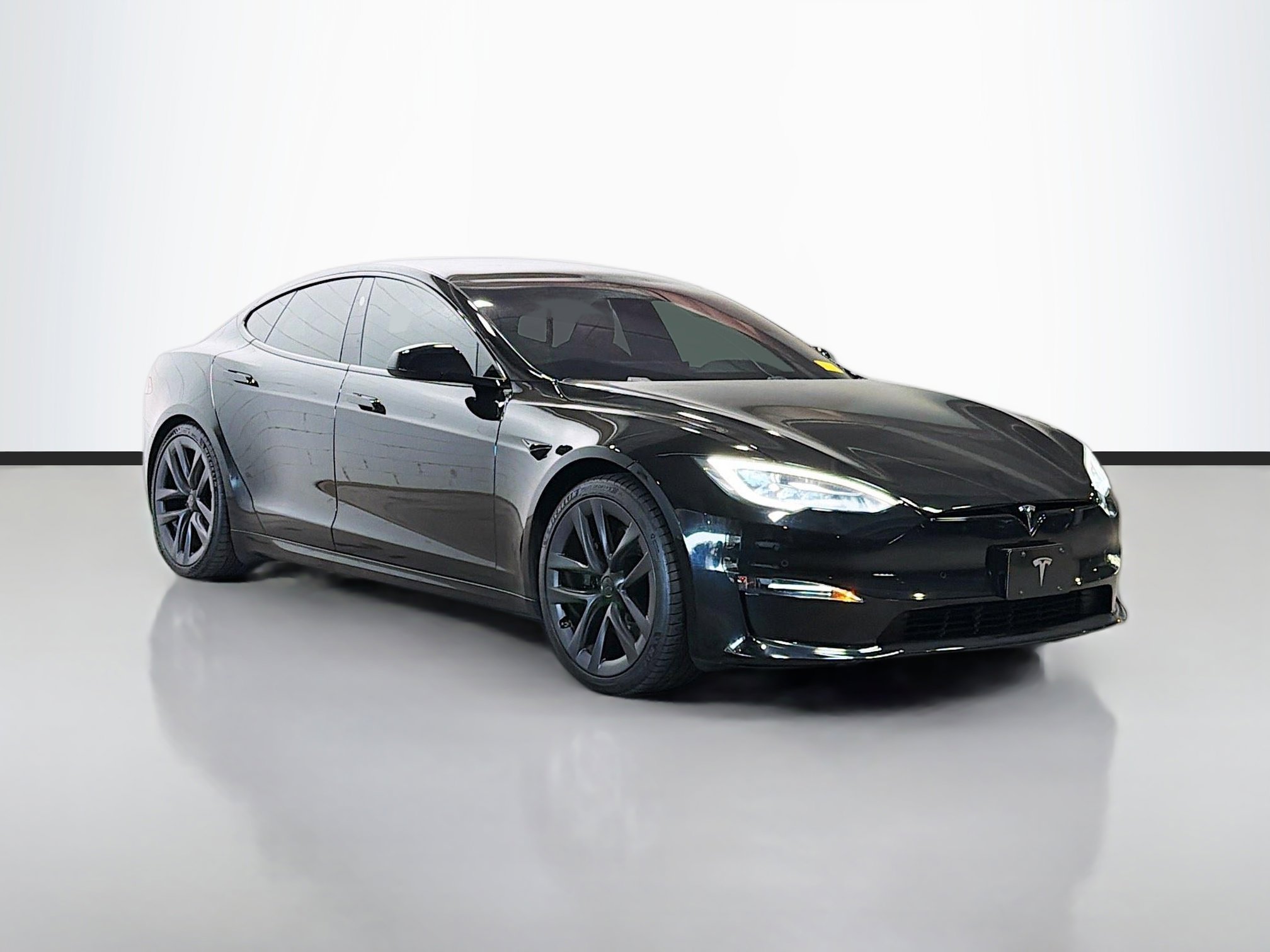 2021 Tesla Model S Plaid photo 4