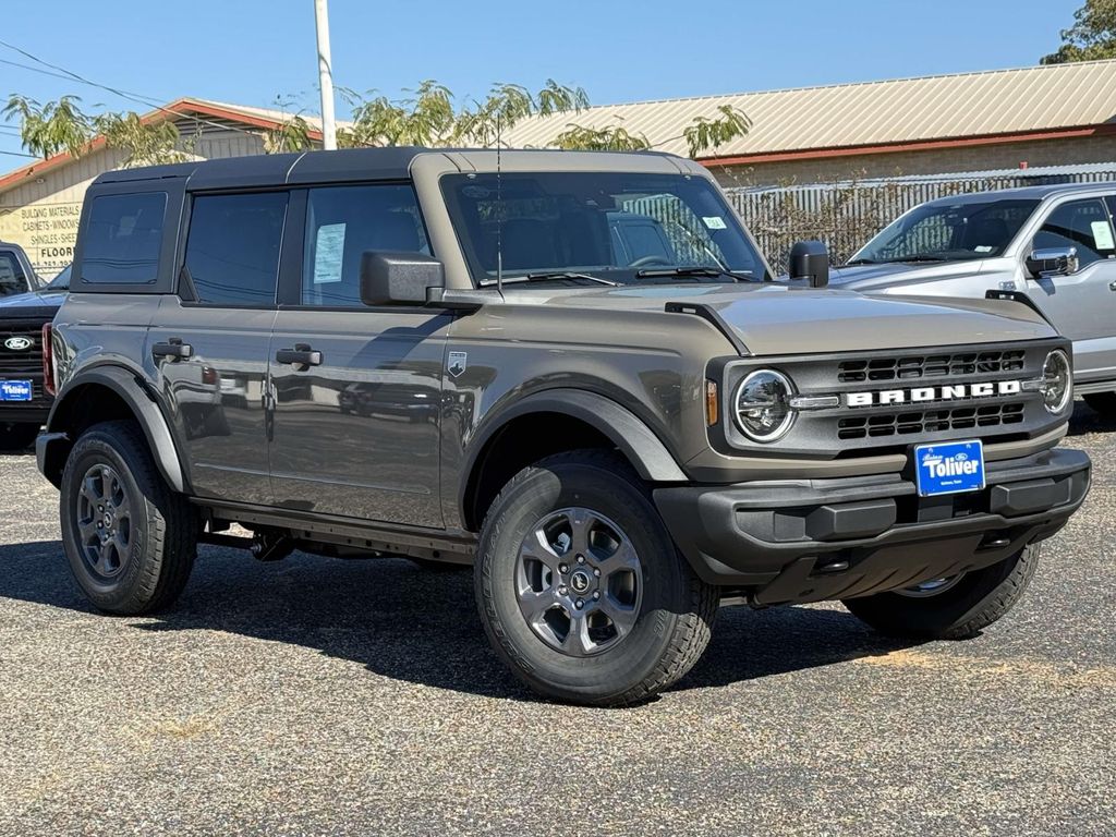 2025 Ford Bronco Big Bend photo 2