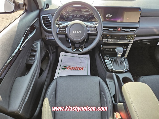 2026 Kia Seltos EX photo 4