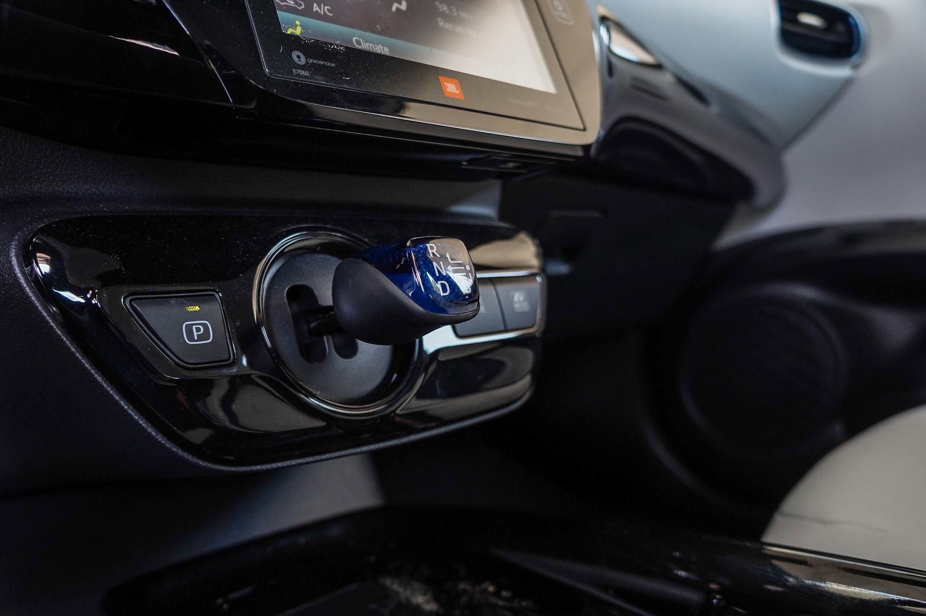 2022 Toyota Prius Limited photo 22