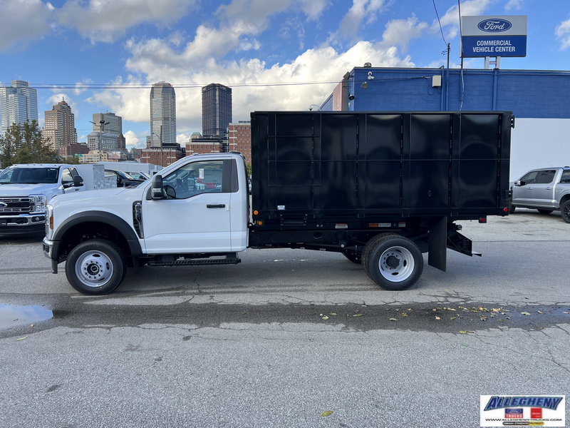 2025 Ford F-550 XL photo 2