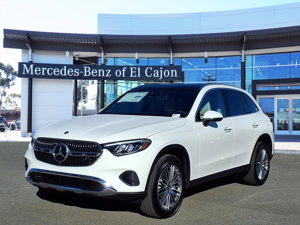 2026 Mercedes-Benz GLC Base's photo