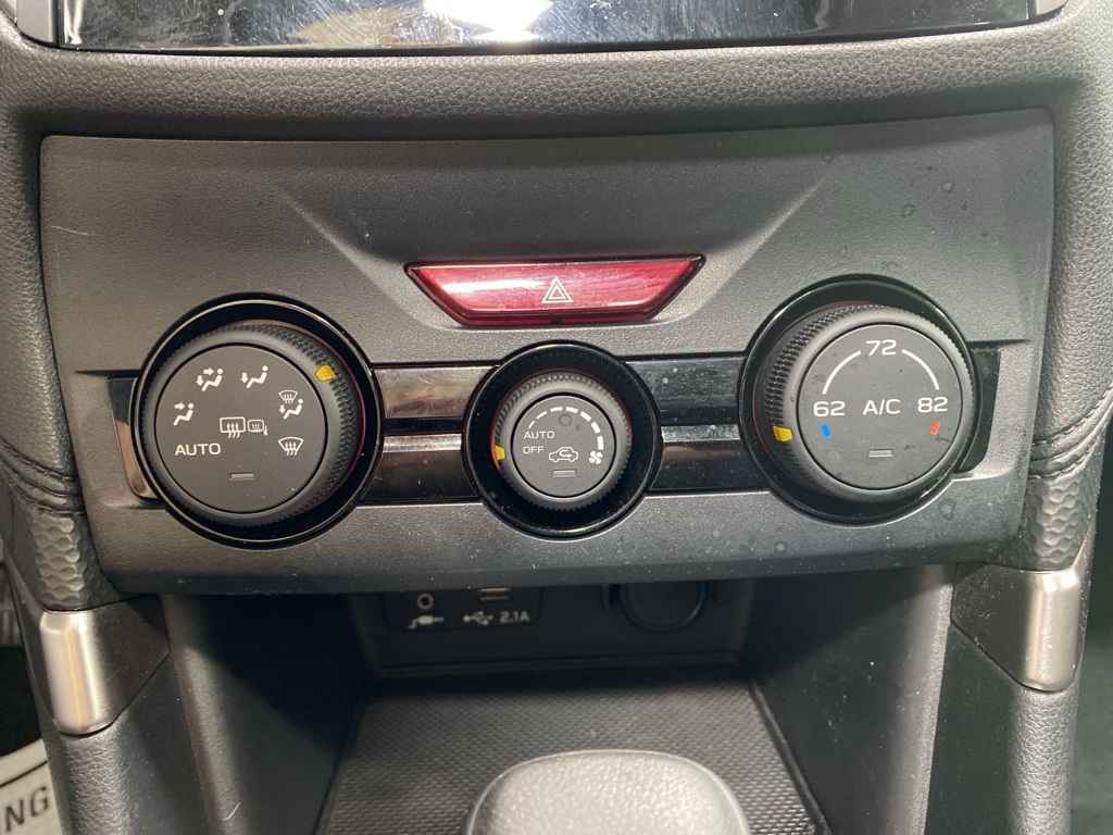 2022 Subaru Forester Premium photo 21