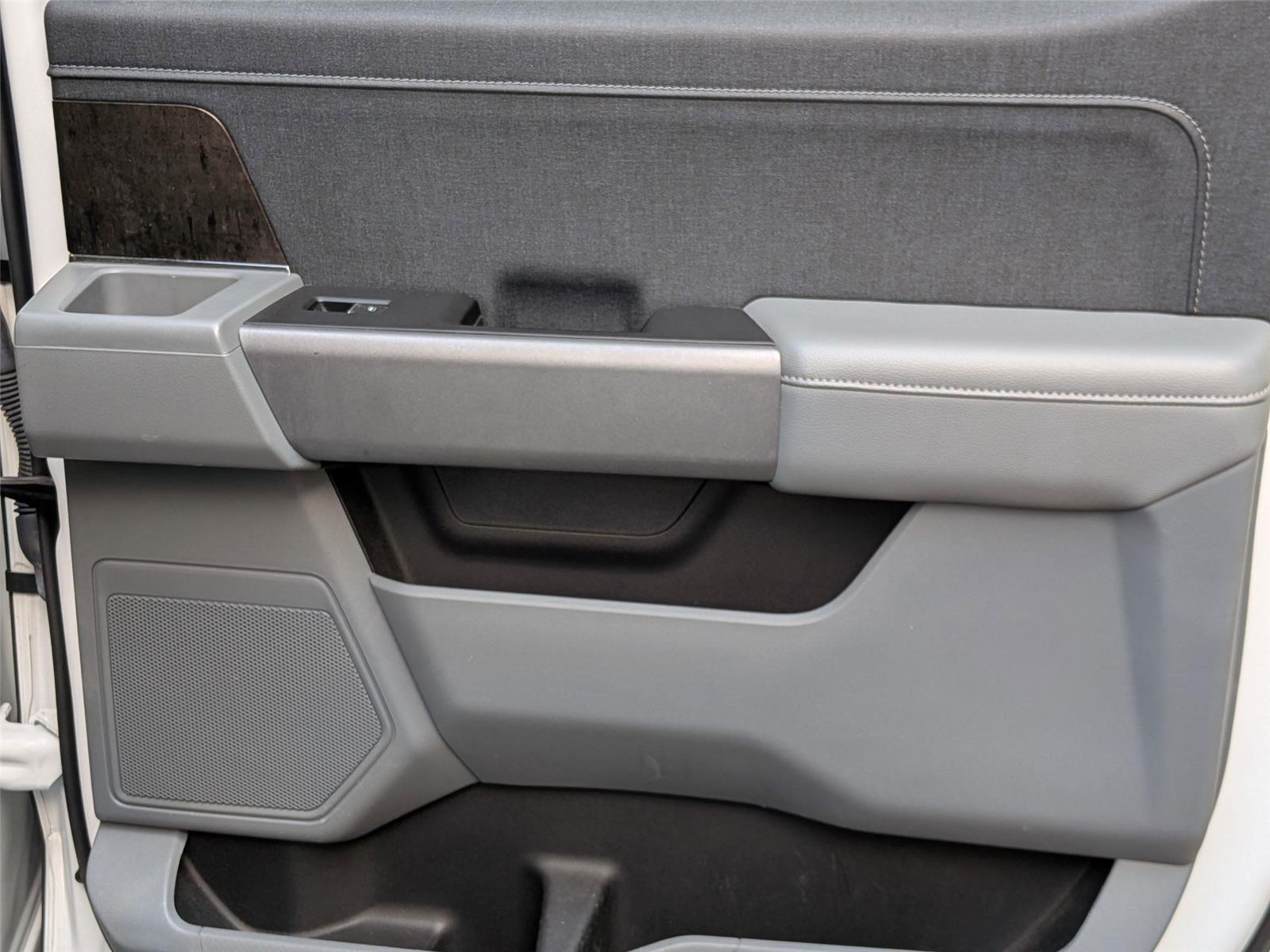 2022 Ford F-150 Lariat photo 27