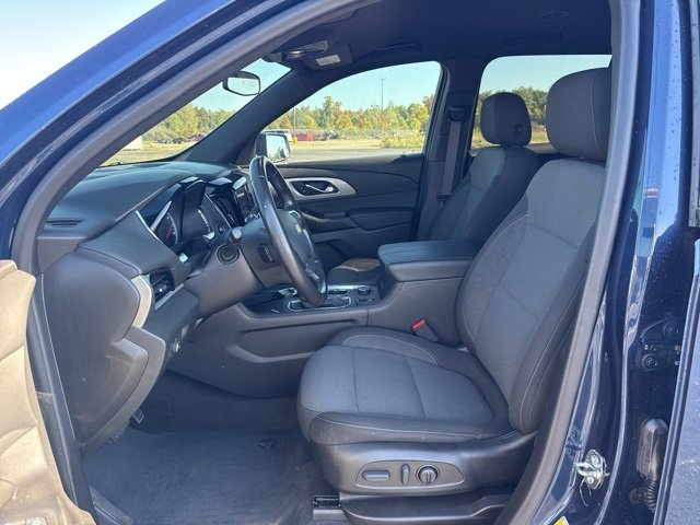 2022 Chevrolet Traverse Cloth photo 8