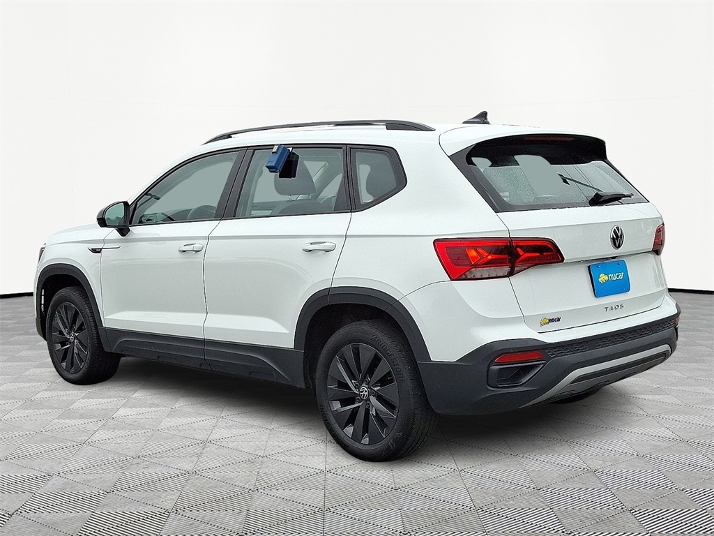 2022 Volkswagen Taos S photo 2