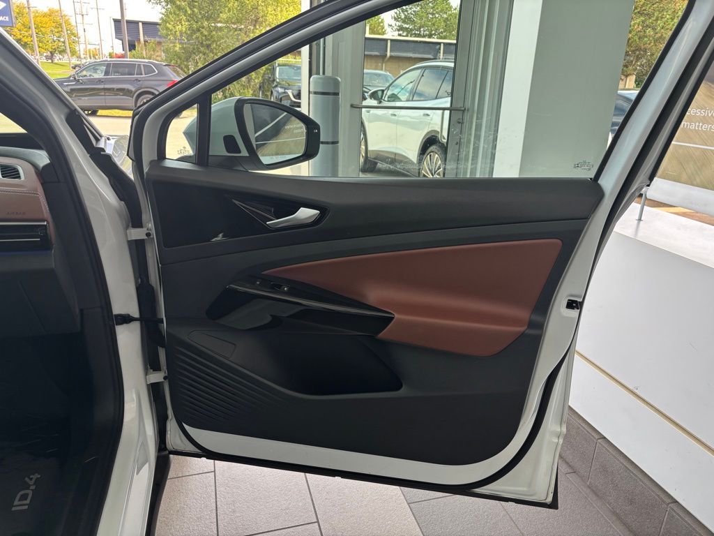 2021 Volkswagen ID.4 Pro S photo 11
