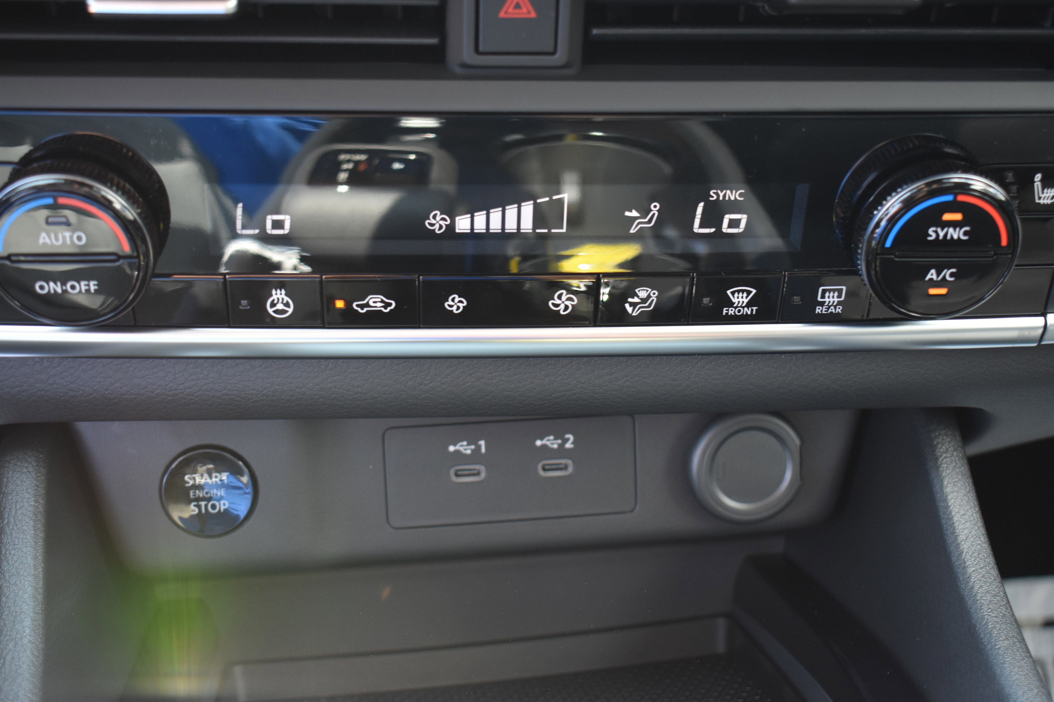 2026 Nissan Rogue SV photo 15