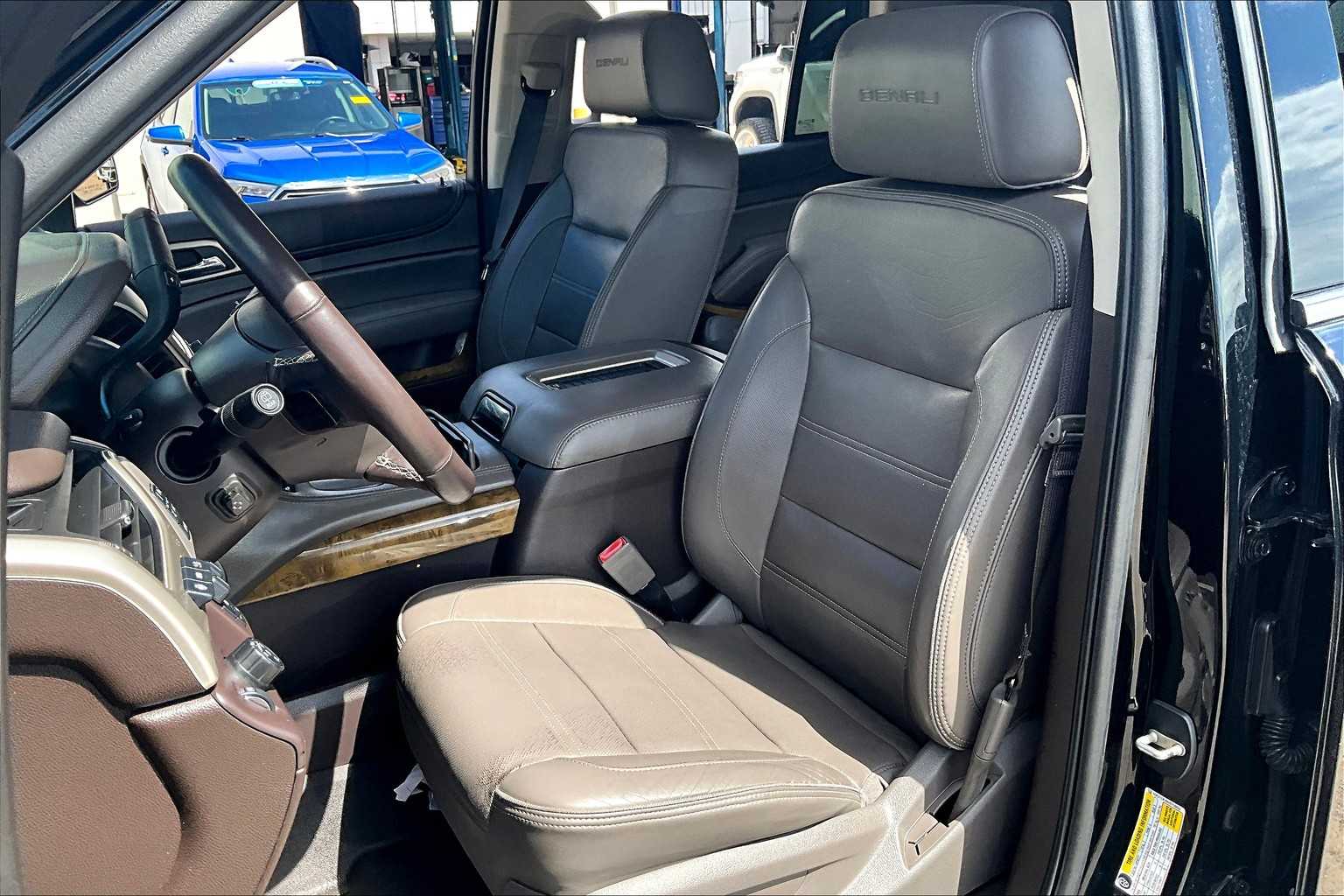 2017 Gmc Yukon Denali photo 7