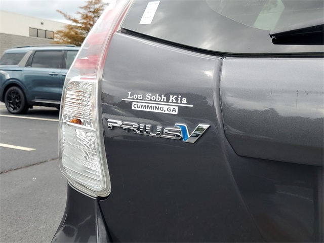2017 Toyota Prius V Five photo 8