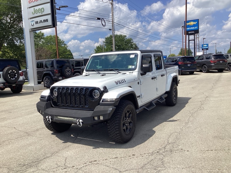 2021 Jeep Gladiator Willys photo 3