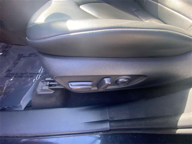 2023 Toyota Highlander XLE photo 3