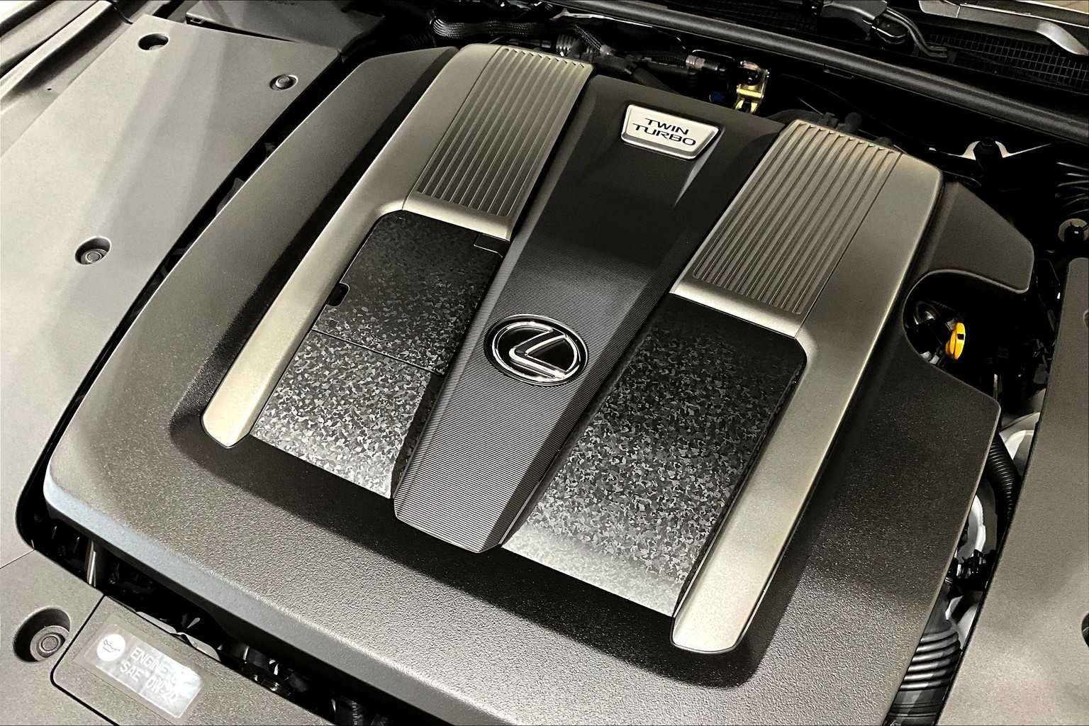 2025 Lexus LS 500 photo 19