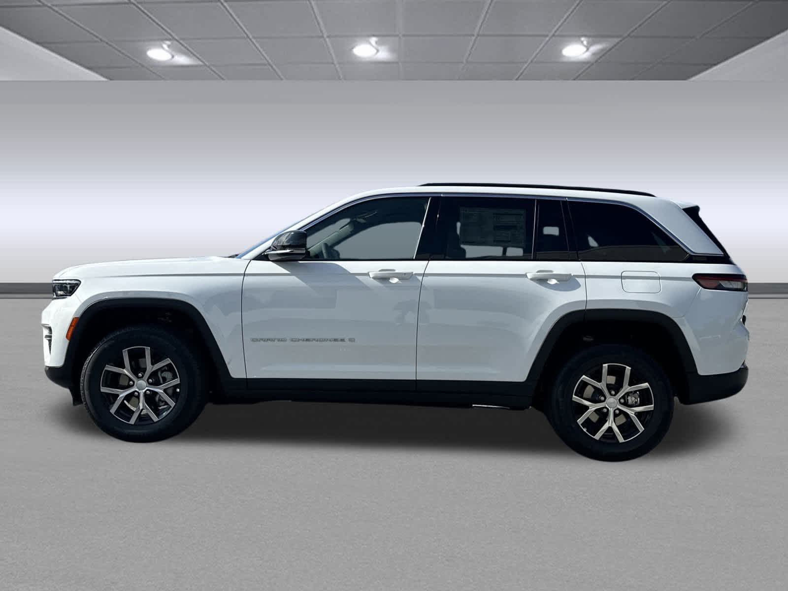 2025 Jeep Grand Cherokee Limited photo 4