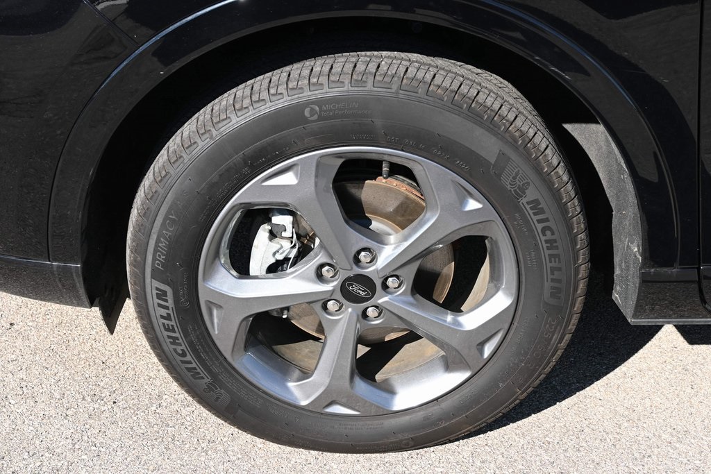 2024 Ford Escape ST-Line photo 14