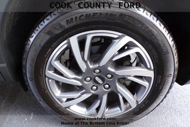 2023 Lincoln Corsair Standard photo 22