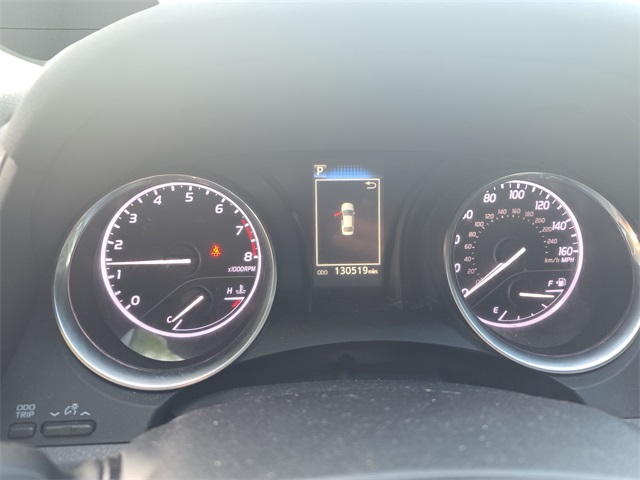 2018 Toyota Camry SE photo 9