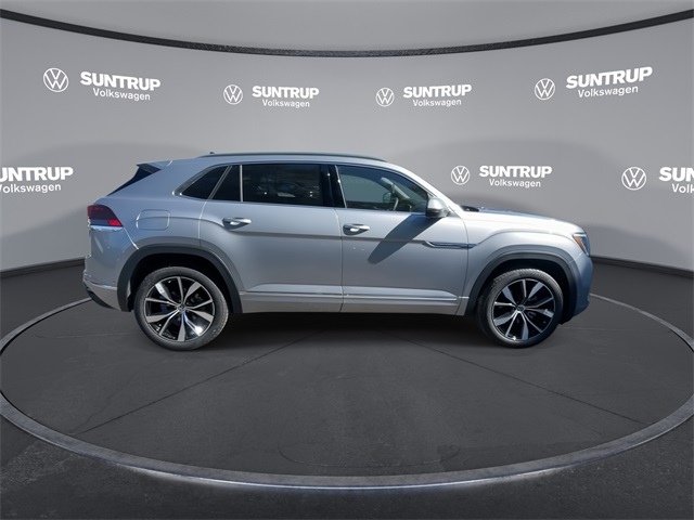 2026 Volkswagen Atlas Cross Sport SEL Premium R-Line photo 22