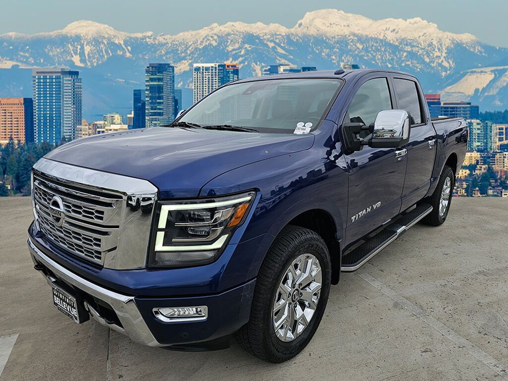 2020 Nissan Titan SL photo 3