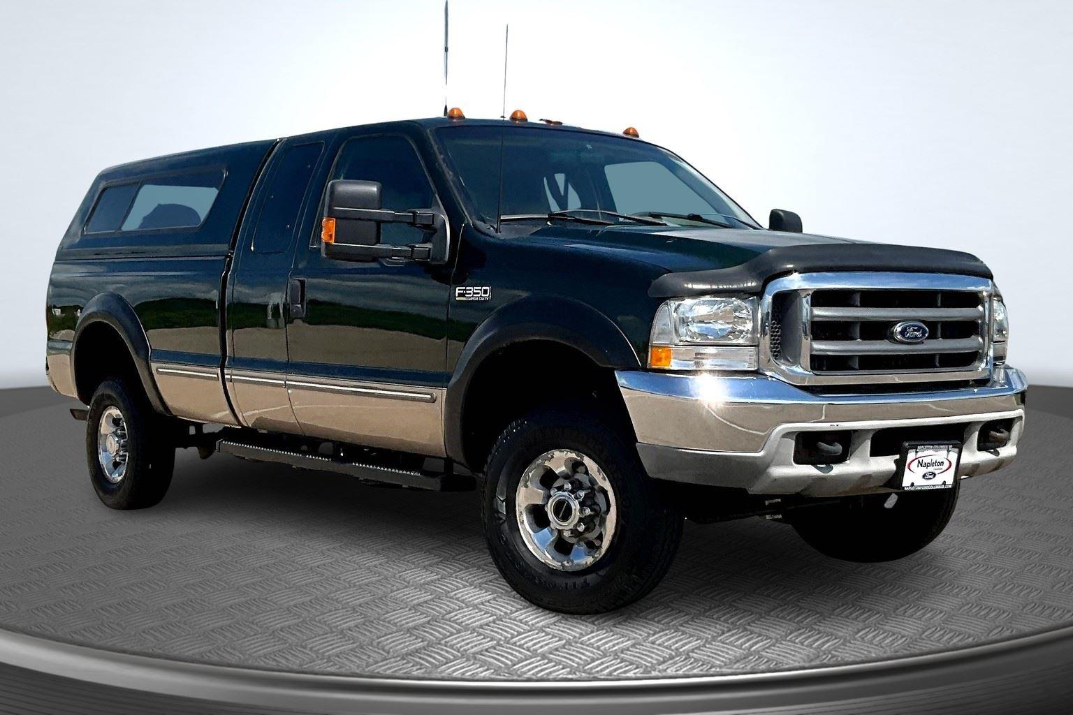 Used 1999 Ford F-350 Super Duty XLT with VIN 1FTSX31S1XEC58692 for sale in Columbus, WI